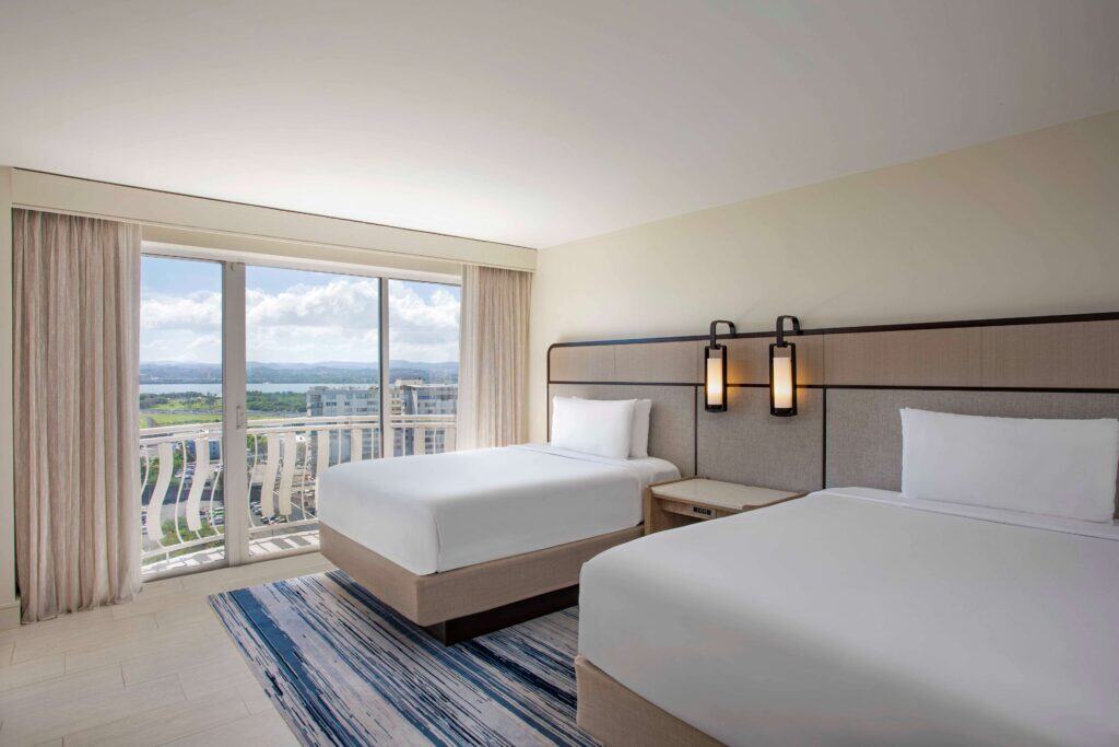 image-deluxe-two-queens-city-view-1